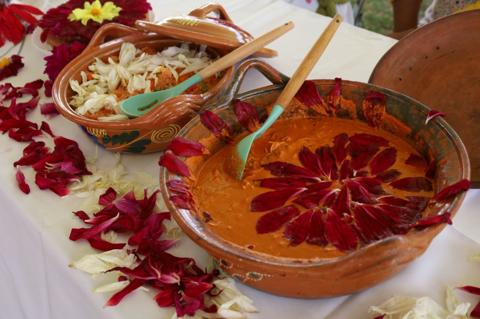 LA DALIA, PROTAGONISTA DE LA CUARTA MUESTRA GASTRONÓMICA “MIS RAÍCES HUAMANTLECAS”