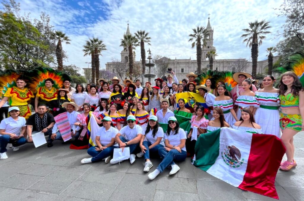 INTERCAMBIO UATX–UCSM: ESTUDIANTES TLAXCALTECAS FORTALECEN SU EXPERIENCIA ACADÉMICA Y CULTURAL EN PERÚ