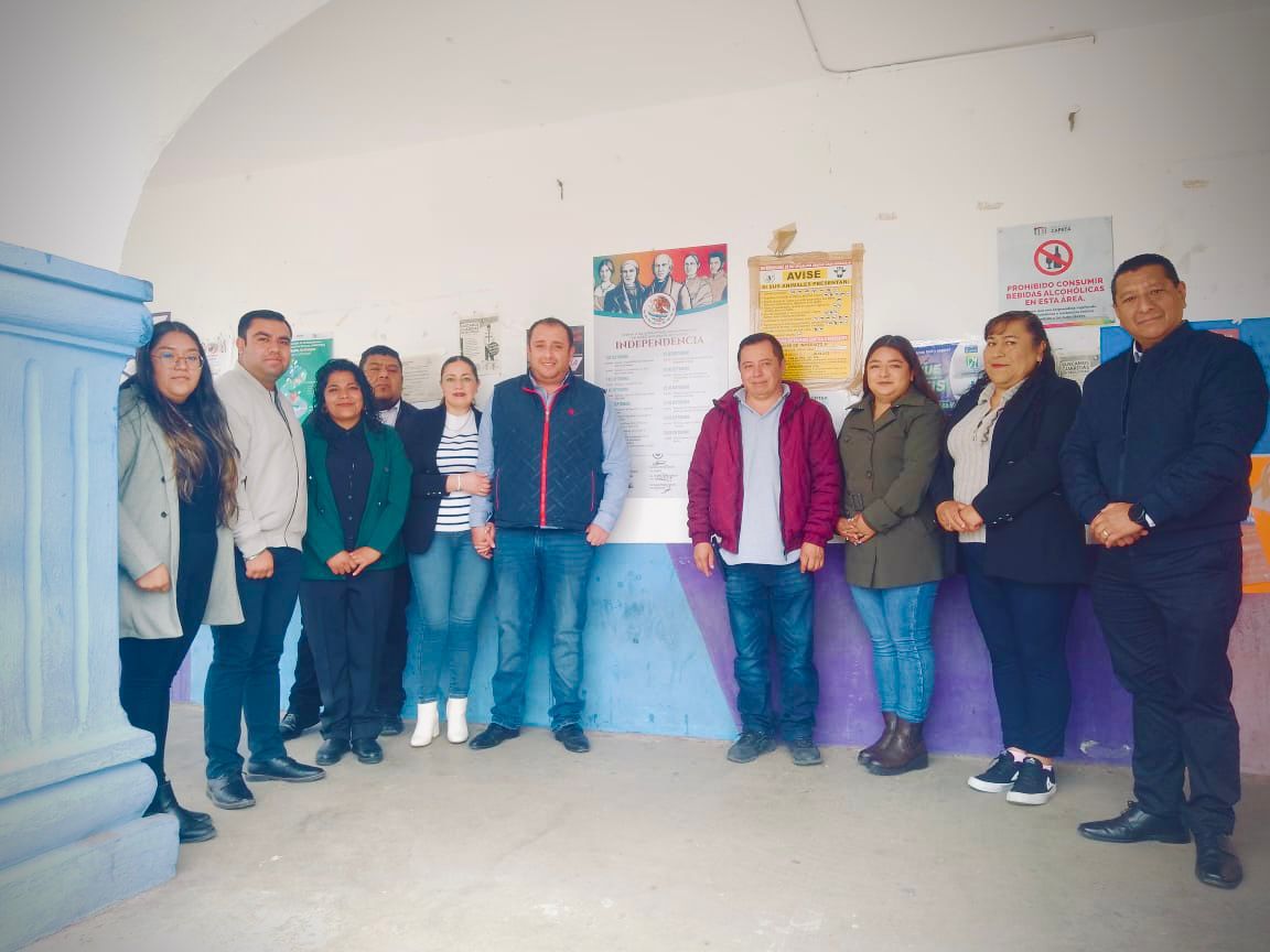 Emiliano Zapata coloca Bandos Solemnes para dar inicio a las Fiestas Patrias 2025