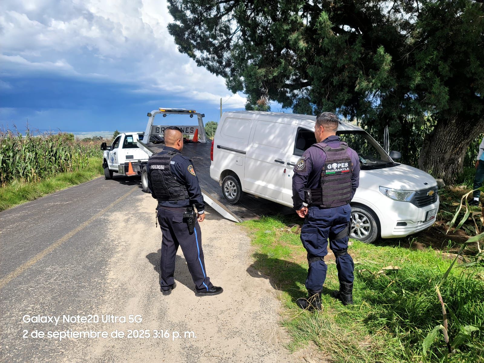 ELEMENTOS DE SEGURIDAD PÚBLICA DE HUAMANTLA RECUPERAN VEHÍCULO TRAS REPORTE DE ROBO