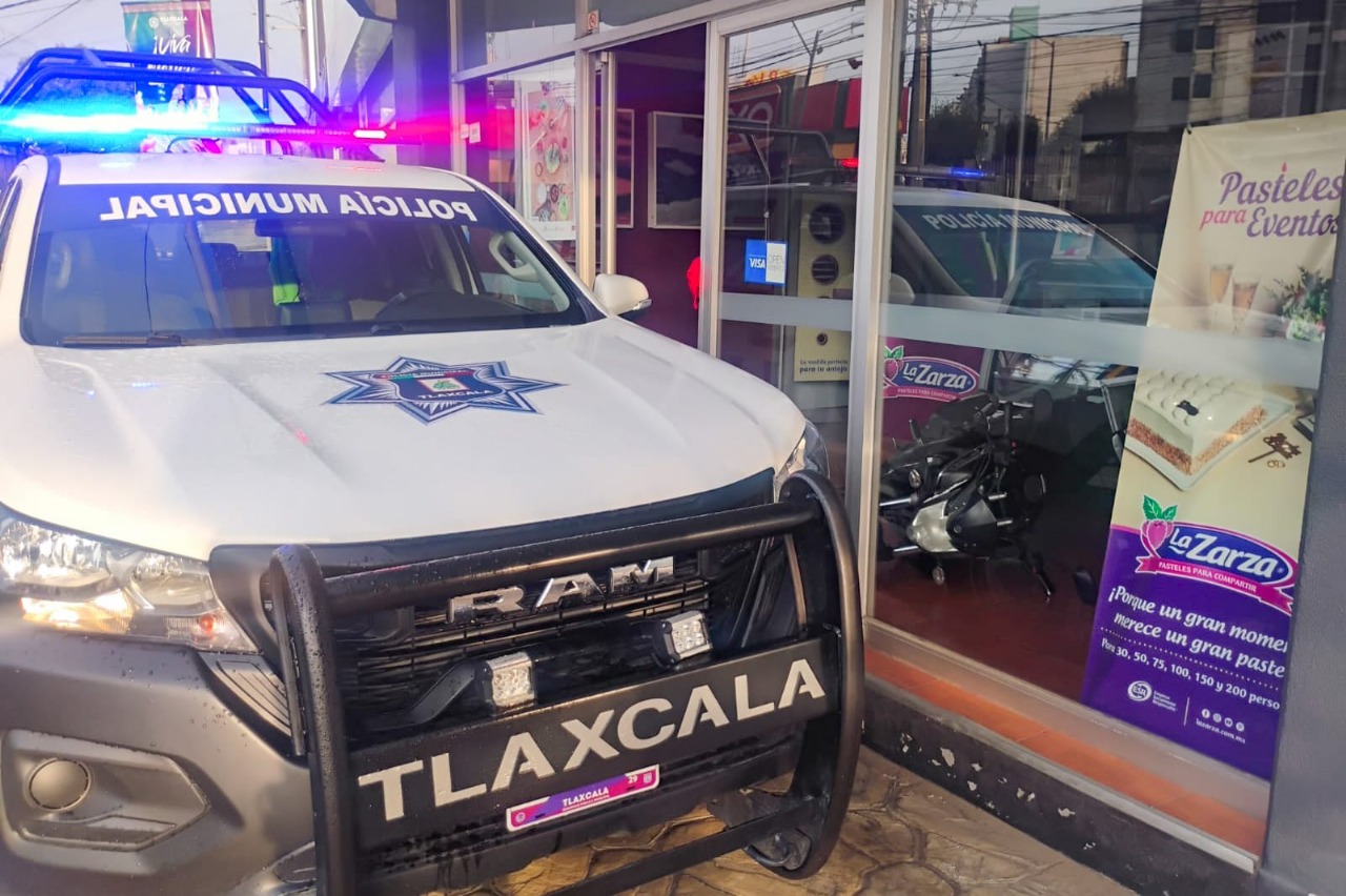 POLICÍA MUNICIPAL DE TLAXCALA RESGUARDA PATRIMONIO DE COMERCIANTES