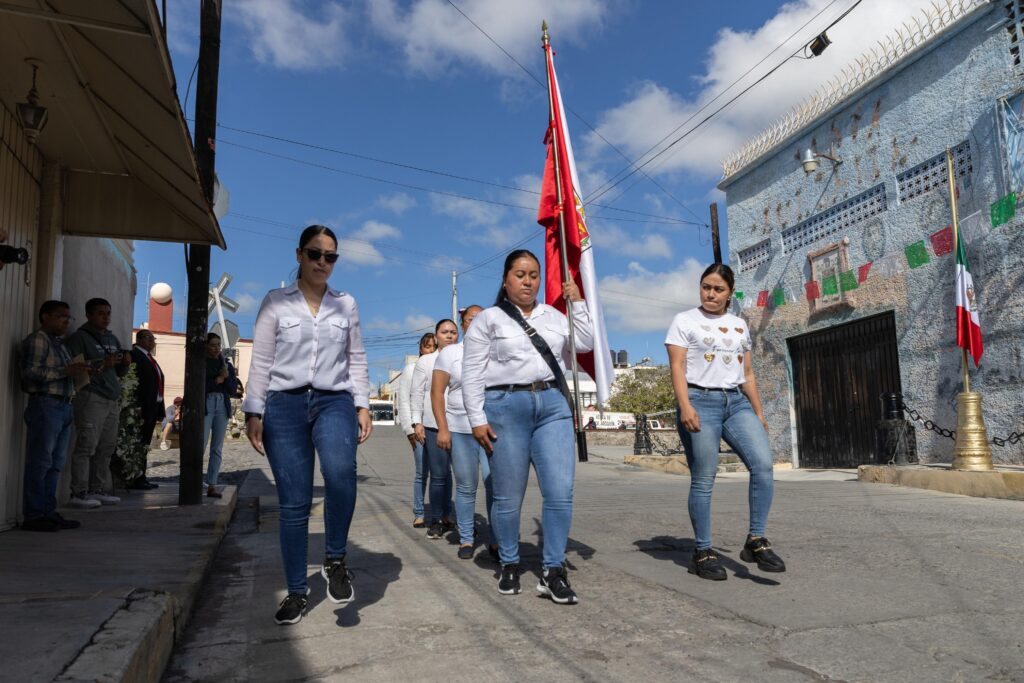 HUAMANTLA RINDE HOMENAJE A LOS NIÑOS HÉROES Y AL CORONEL FELIPE SANTIAGO XICOHTÉNCATL EN EL BARRIO DE SAN SEBASTIÁN