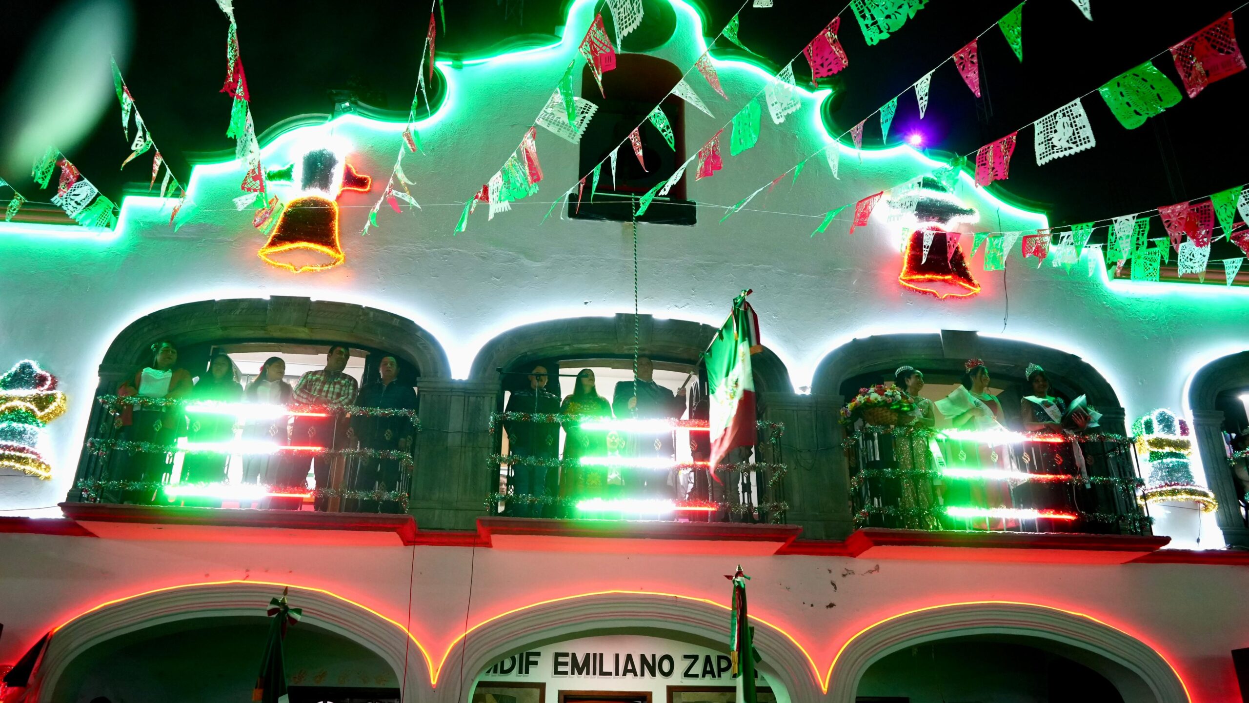 EMILIANO ZAPATA CELEBRA CON ORGULLO EL 215 ANIVERSARIO DEL GRITO DE INDEPENDENCIA