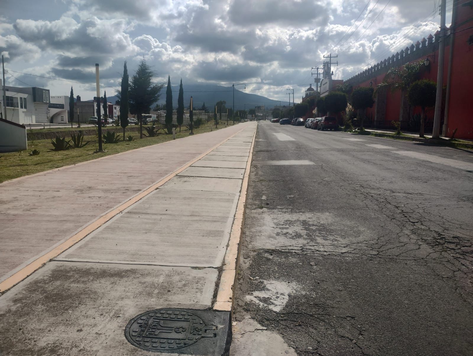 SERVICIOS MUNICIPALES REFUERZA LABORES DE LIMPIEZA Y MANTENIMIENTO EN DIFERENTES ESPACIOS DE HUAMANTLA