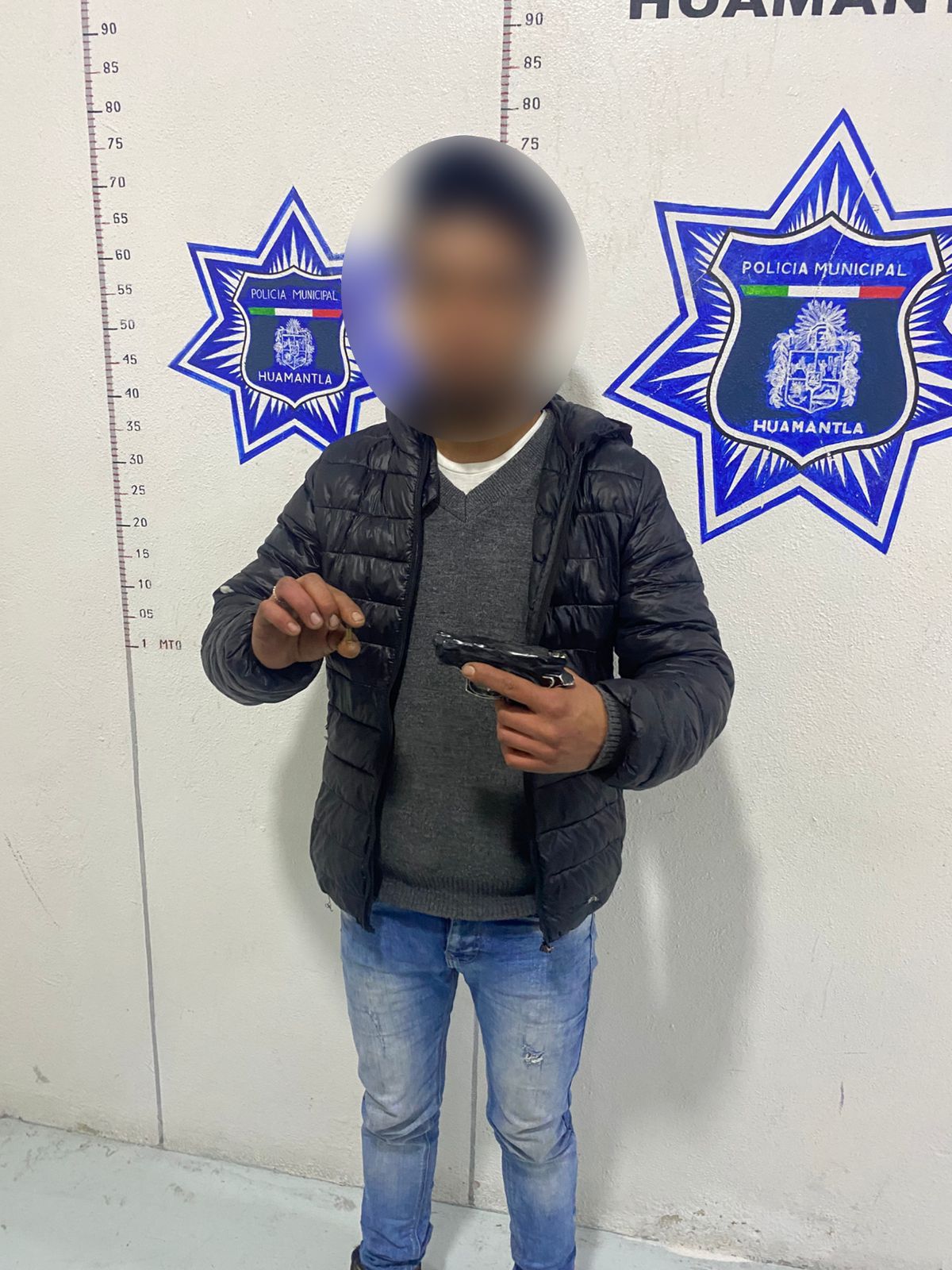 OPORTUNA INTERVENCIÓN POLICIAL PERMITE LA DETENCIÓN DE UN MASCULINO ARMADO EN HUAMANTLA