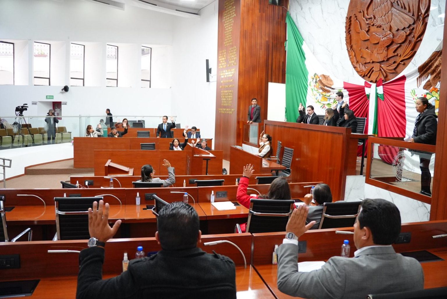TLAXCALA ENDURECE PENAS POR AGRESIONES Y DENUNCIAS FALSAS CONTRA MAESTROS Y SERVIDORES PÚBLICOS