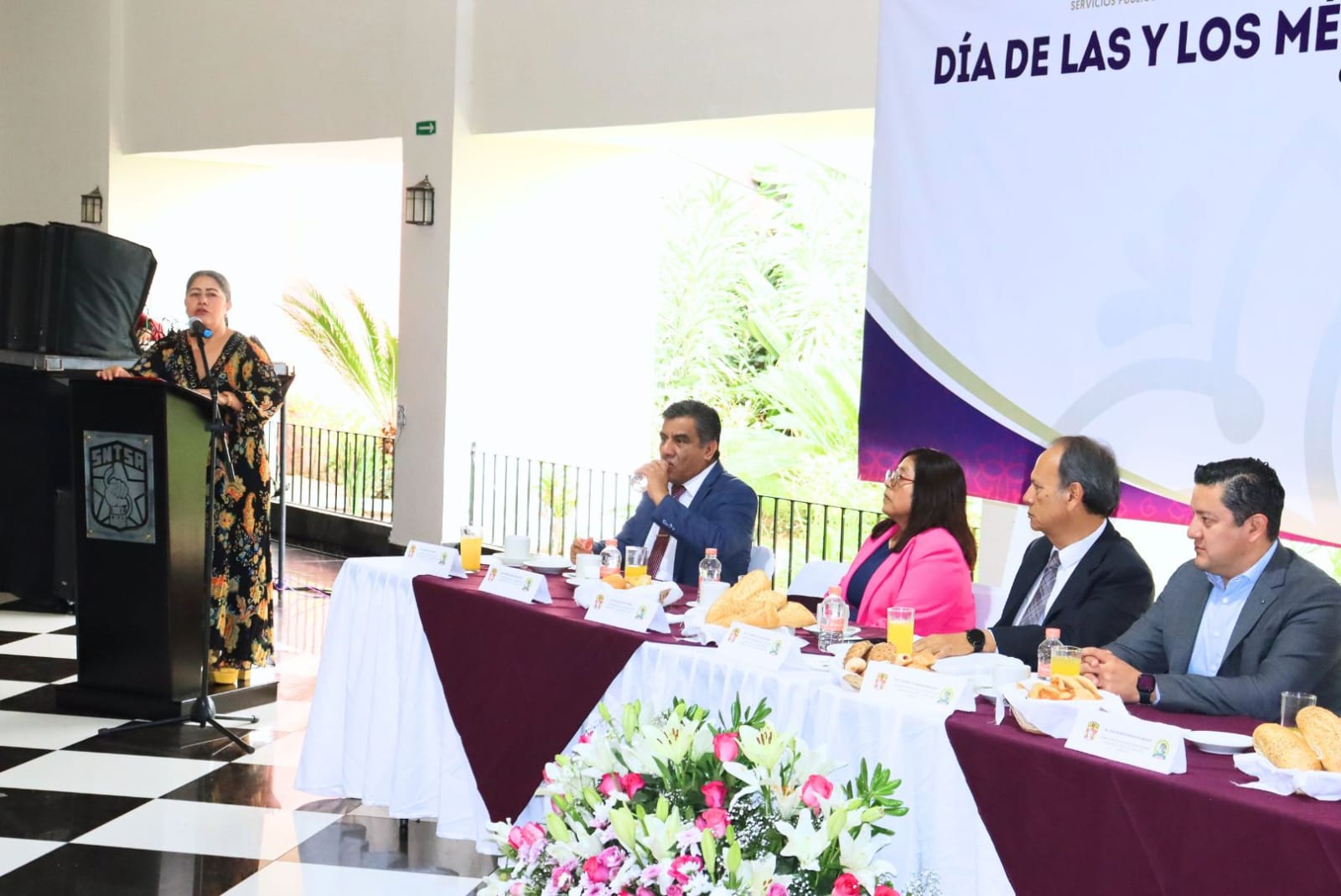 RECONOCEN A MÉDICOS TLAXCALTECAS Y LLAMAN A FORTALECER EL SISTEMA DE SALUD ANTE RETOS URGENTES