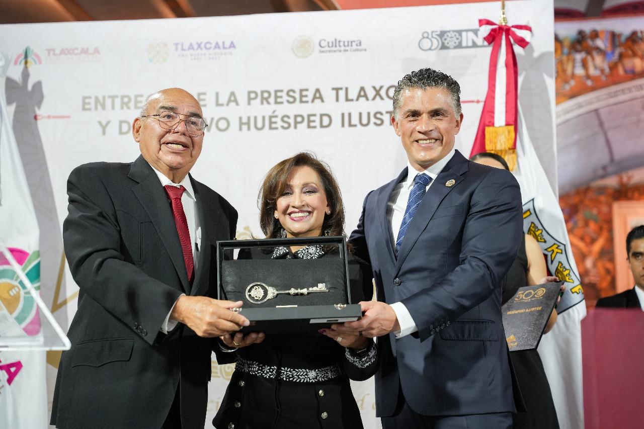 LA PRESEA TLAXCALA SE OTORGÓ AL PUEBLO Y SE RESGUARDARÁ EN EL MUSEO DE LA MEMORIA