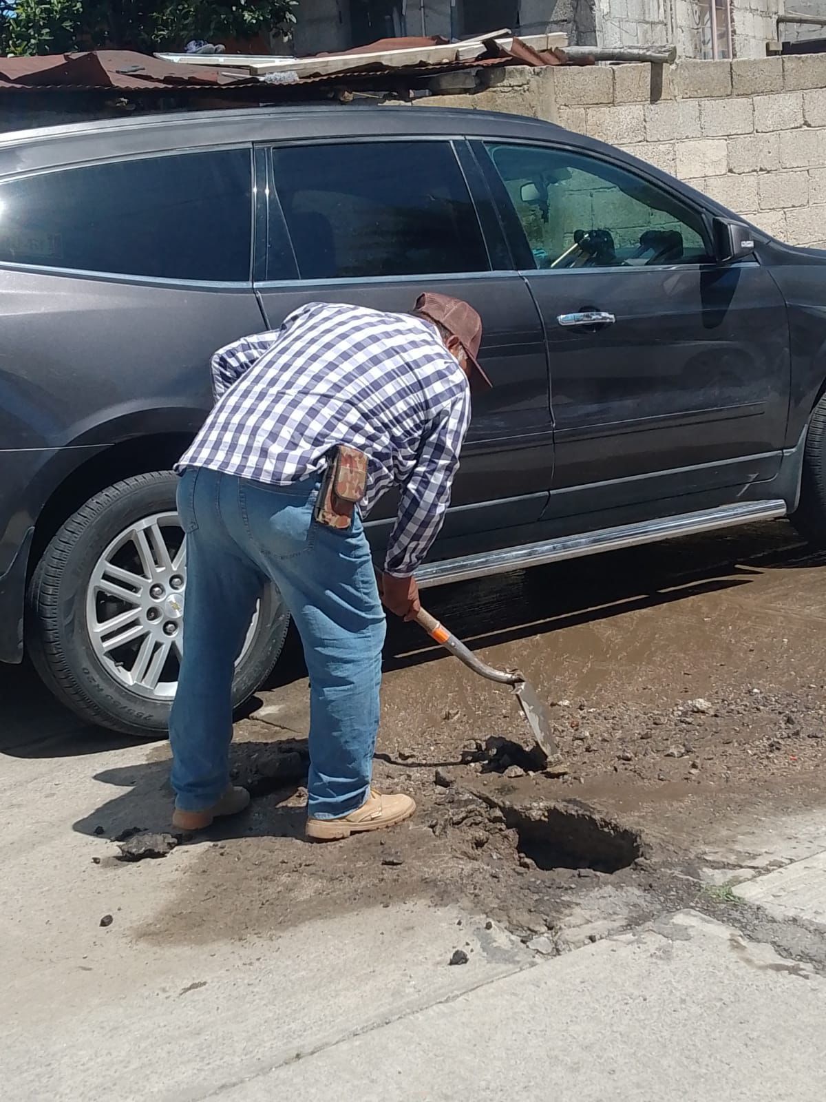 CAPAMH ATIENDE REPORTES DE AGUA Y MANTENIMIENTO VIAL EN DISTINTAS ZONAS DE HUAMANTLA