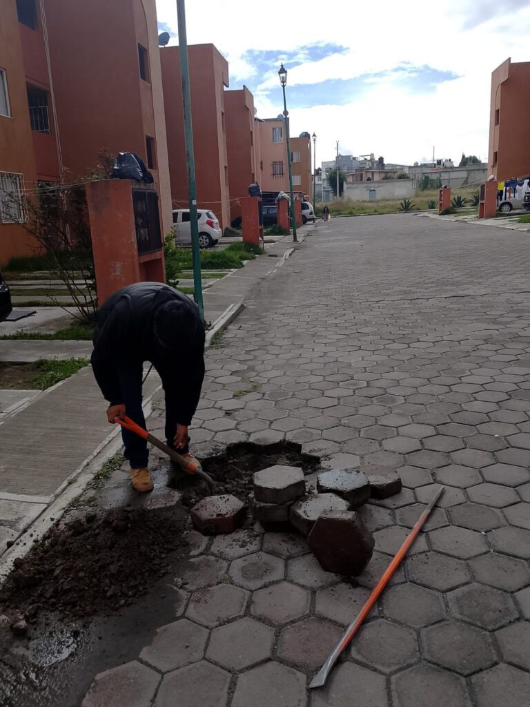 AVANZAN LOS TRABAJOS DE MANTENIMIENTO Y REPARACIÓN EN DISTINTOS PUNTOS DE HUAMANTLA