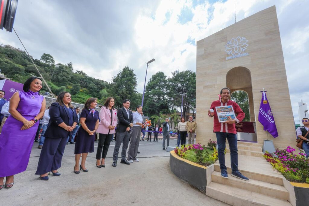 TLAXCALA SELLA CÁPSULA DEL TIEMPO CON MENSAJE PARA GENERACIONES DEL FUTURO