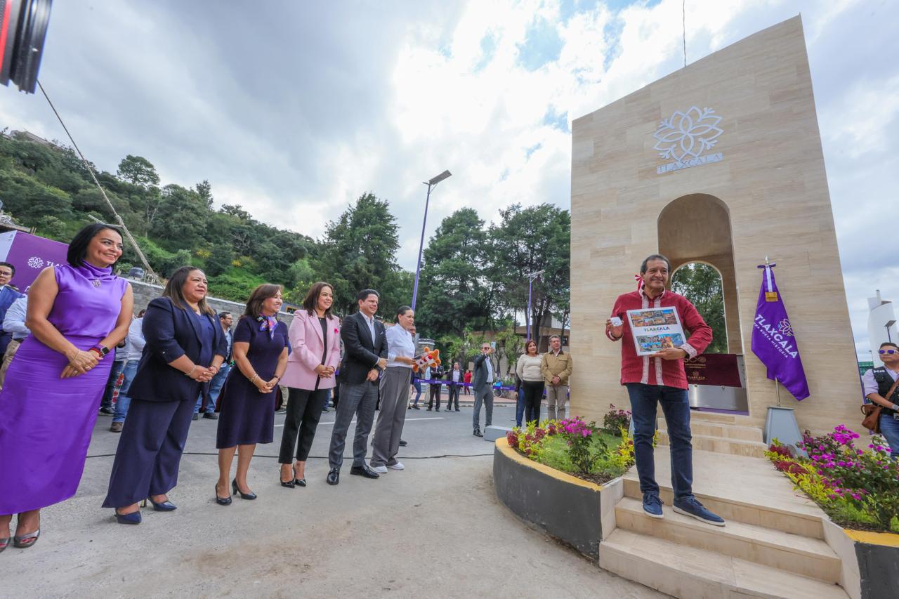 TLAXCALA SELLA CÁPSULA DEL TIEMPO CON MENSAJE PARA GENERACIONES DEL FUTURO