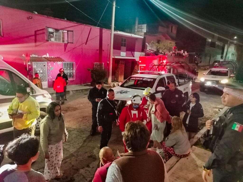CON COORDINACIÓN INTERINSTITUCIONAL POLICÍA DE LA CAPITAL PROTEGE A UNA FAMILIA TRAS INCIDENTE CON TANQUE DE GAS EN LA LOMA XICOHTÉNCATL