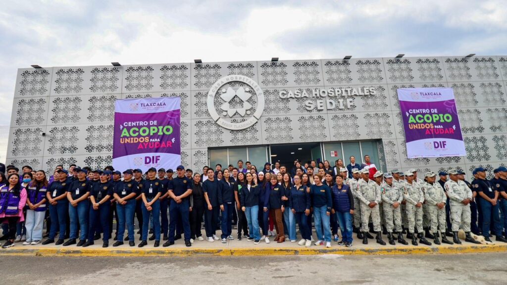 GOBERNADORA DA EL BANDERAZO DE SALIDA A 75 TONELADAS DE AYUDA HUMANITARIA PARA DAMNIFICADOS POR LLUVIAS EN PUEBLA, HIDALGO Y VERACRUZ