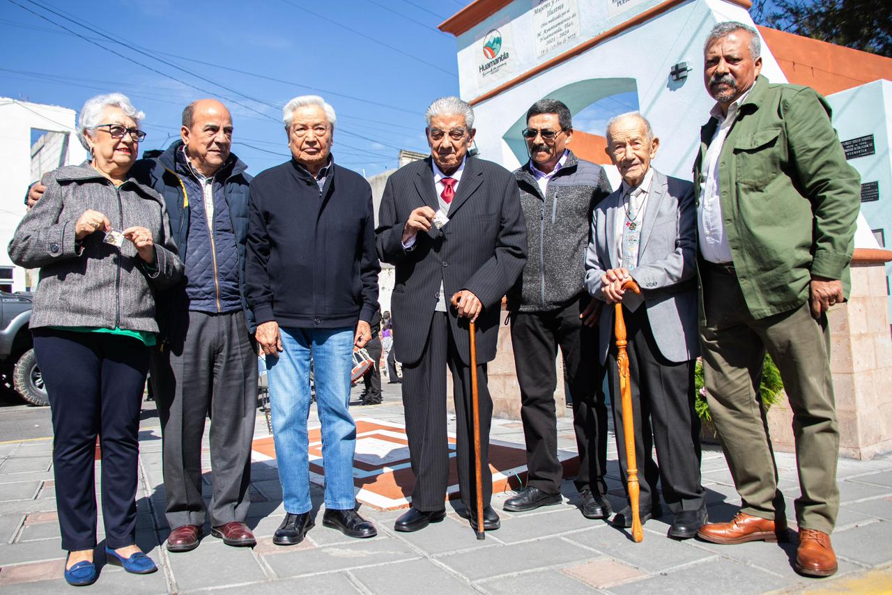 HUAMANTLA RINDE HOMENAJE A DOS HUAMANTLECOS EJEMPLARES