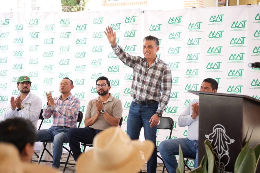 “PLANTAR UN MAGUEY ES SEMBRAR UNA PROMESA AL FUTURO”: ALFONSO SÁNCHEZ GARCÍA