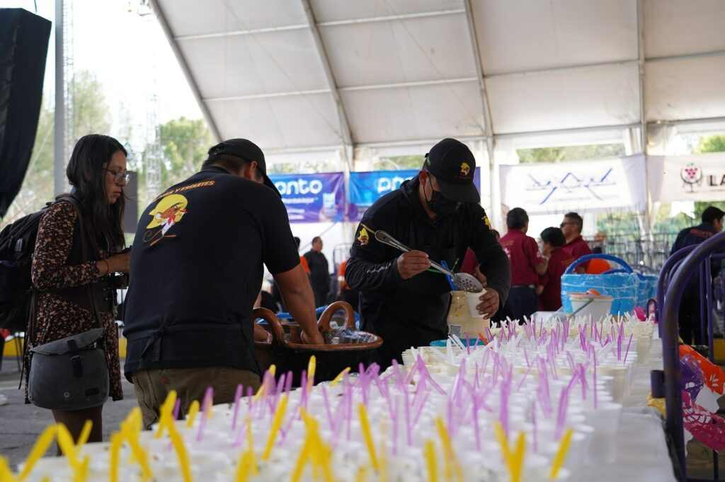 “TLAXCALA, LA FERIA DE FERIAS 2025” CELEBRA LA RIQUEZA GASTRONÓMICA DEL ESTADO CON FESTIVALES DEL PULQUE, MAÍZ, MOLE Y PAELLA