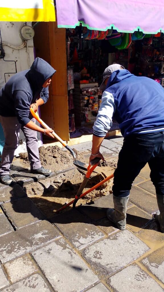 AVANZAN LOS TRABAJOS DE REPARACIÓN Y MANTENIMIENTO DE LA RED DE AGUA EN HUAMANTLA
