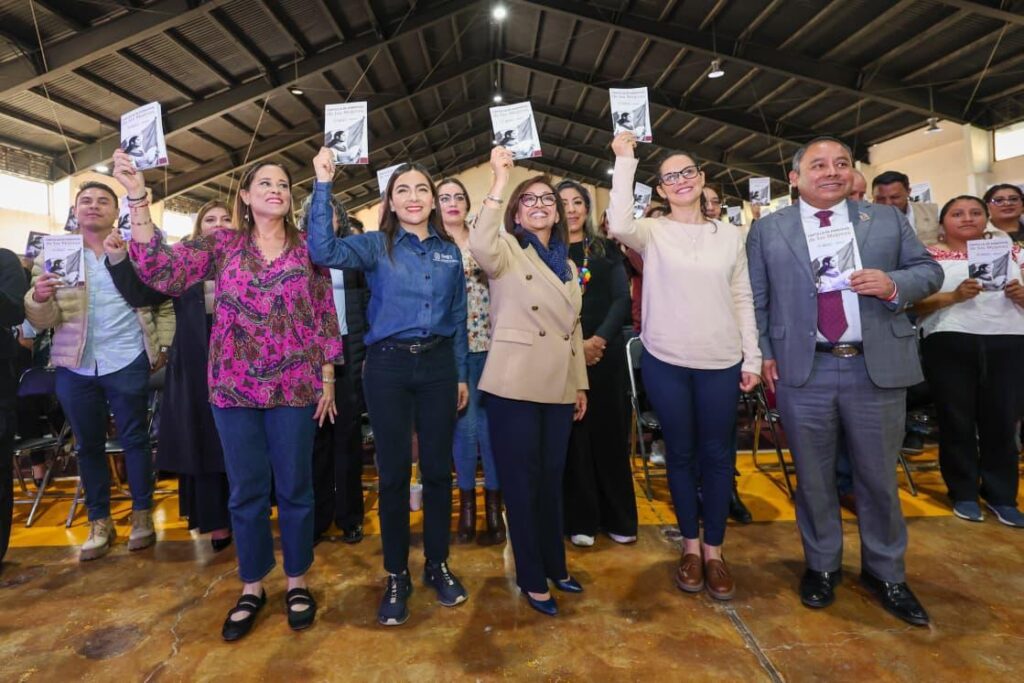 TLAXCALA IMPULSA EL EMPODERAMIENTO FEMENINO: LORENA CUÉLLAR INAUGURA LA FERIA DE ATENCIÓN INTEGRAL PARA MUJERES 2025