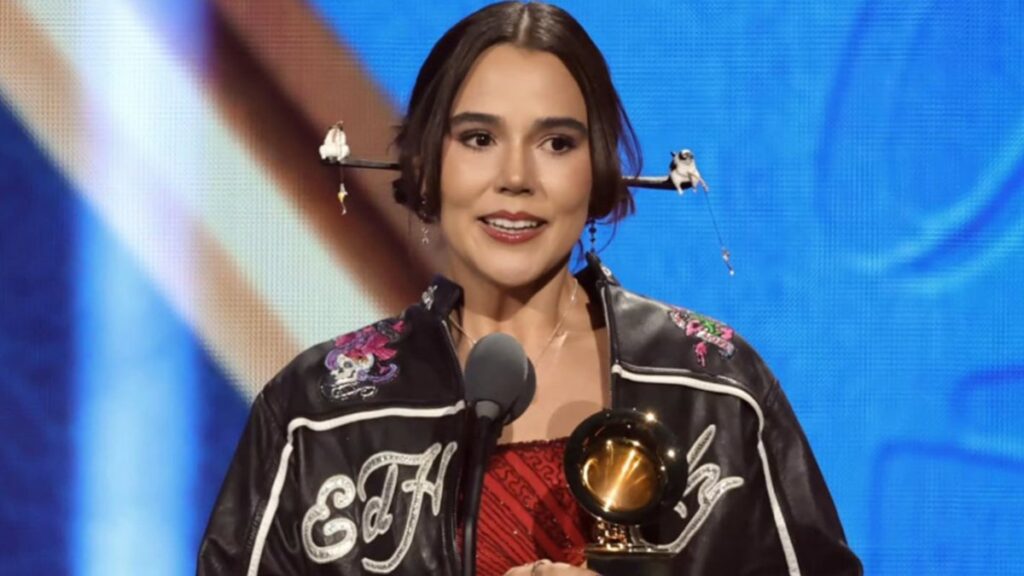 PALOMA MORPHY: LA NUEVA JOYA MEXICANA QUE CONQUISTÓ LOS LATIN GRAMMY Y ESTÁ REESCRIBIENDO EL POP ALTERNATIVO LATINO
