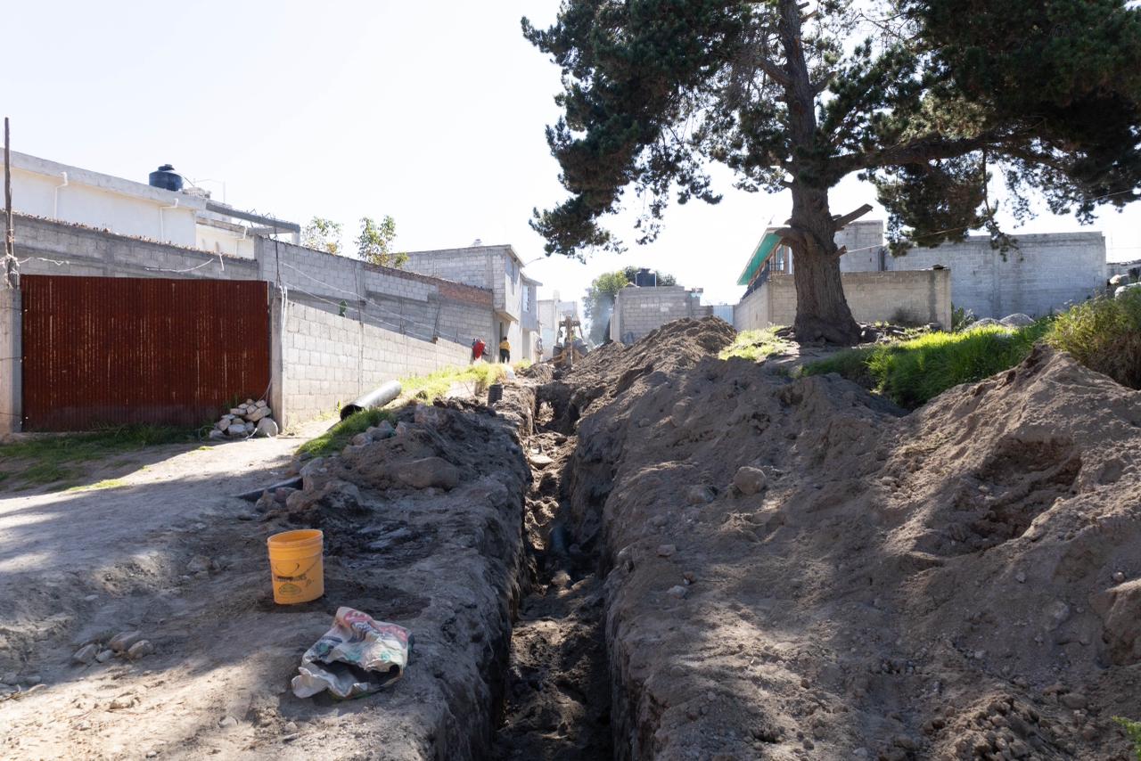 INICIA REHABILITACIÓN DE DRENAJE SANITARIO EN EL PUEBLO DE LA CRUZ PARA MEJORAR CONDICIONES DE VIDA Y SALUD