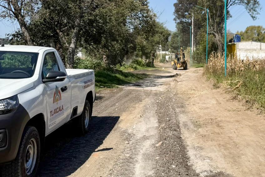 AYUNTAMIENTO DE TLAXCALA MEJORA VÍAS DE COMUNICACIÓN EN IXTULCO Y ZONA DEL RÍO ZAHUAPAN