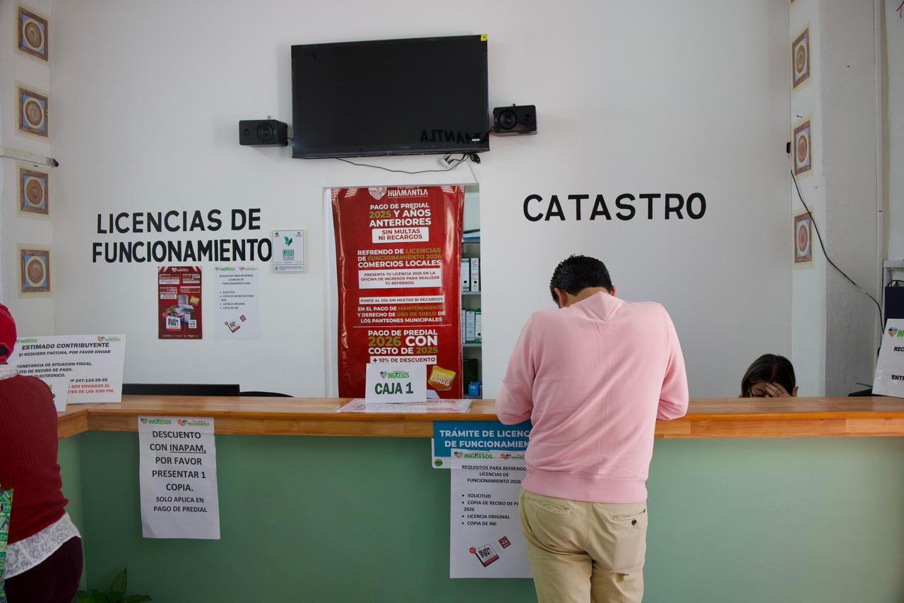 CIUDADANÍA RESPONDE CON ENTUSIASMO AL INICIO DEL BUEN FIN 2025 EN HUAMANTLA