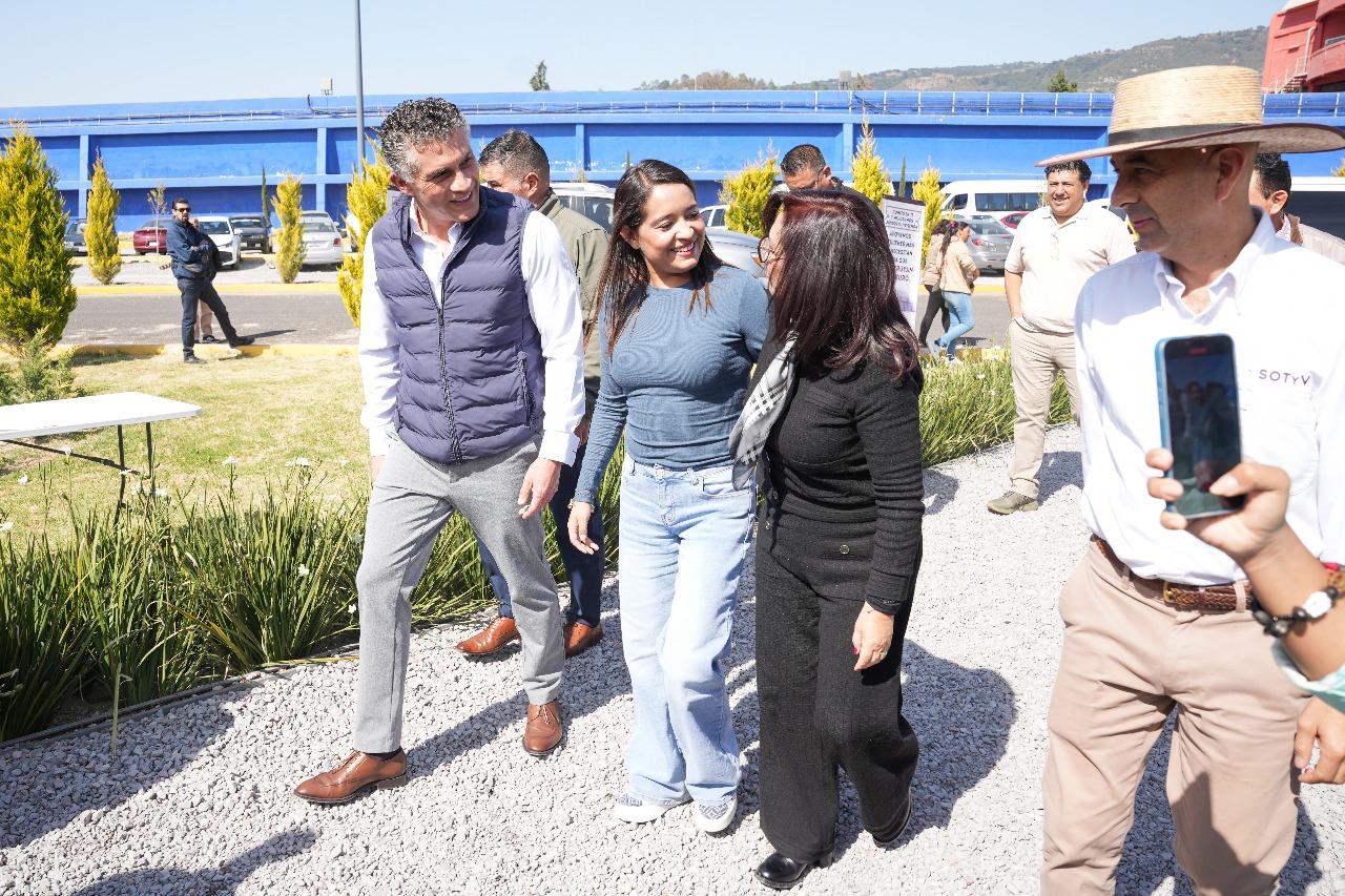ALFONSO SÁNCHEZ GARCÍA ACOMPAÑA A LA GOBERNADORA EN LA ENTREGA DEL PROGRAMA “CONFÍO EN TI Y MEJORAMOS TU VIVIENDA 2025”