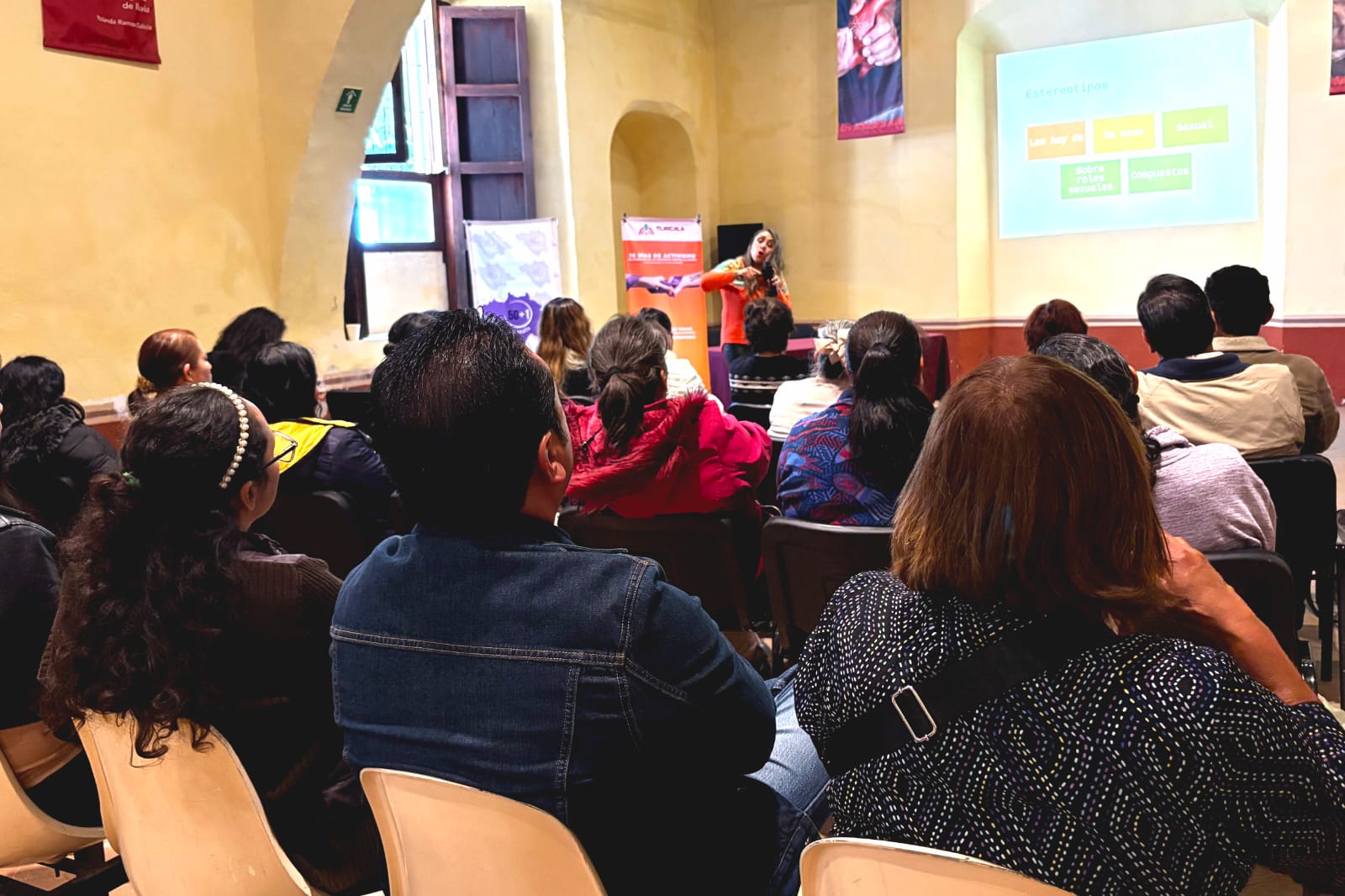 DESTACA AYUNTAMIENTO DE TLAXCALA LA IMPORTANCIA DE LA PERSPECTIVA DE GÉNERO EN LA EDUCACIÓN A TRAVÉS DE TALLER