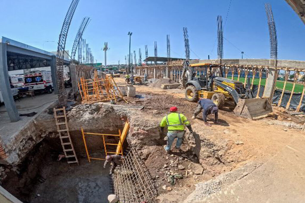 CHIAUTEMPAN AVANZA: REPORTAN IMPORTANTES AVANCES EN EL NUEVO COMPLEJO DEPORTIVO CONSTRUIDO BAJO EL PROGRAMA “PESO A PESO”