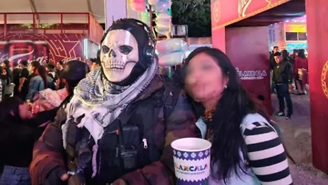 “¡USTED DISCULPE!”: LIBERAN A COSPLAYER DETENIDO POR PORTAR RÉPLICAS DE ARMAS EN LA FERIA DE TLAXCALA