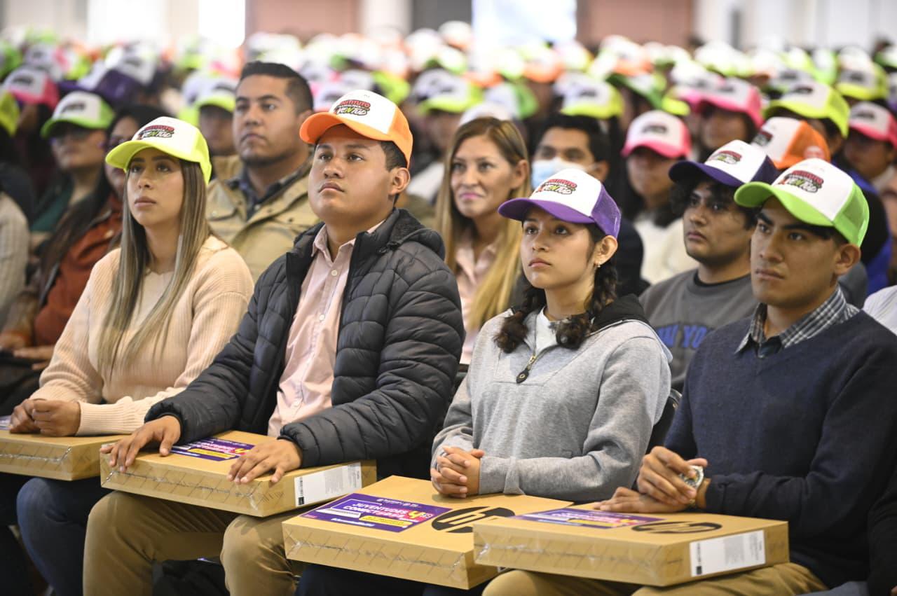 TODOS LOS DÍAS HAY QUE SALIR CON LA MEJOR ENERGÍA PARA SER ALGUIEN EN LA VIDA; NUNCA DEJEN DE SOÑAR EN GRANDE”, PIDE LCC A JÓVENES