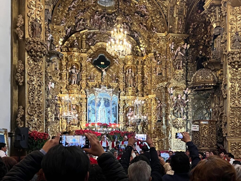 NAVIDAD MÁGICA 2025 LLEGÓ A LA BASÍLICA DE OCOTLÁN CON EL CORO MONUMENTAL DEL AYUNTAMIENTO DE TLAXCALA