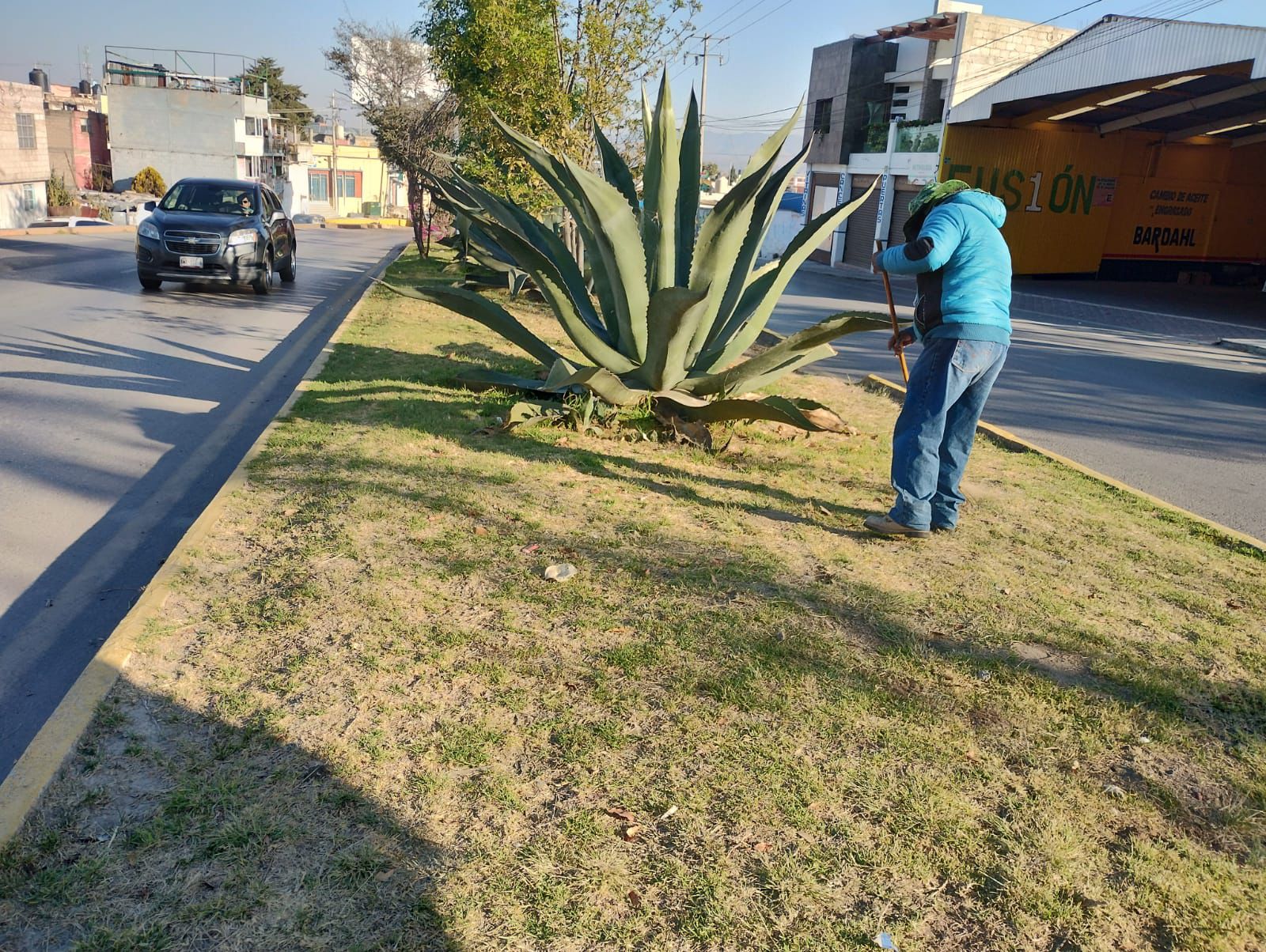 REFUERZAN BRIGADAS DE SERVICIOS MUNICIPALES LABORES DE LIMPIEZA EN DISTINTOS PUNTOS DE HUAMANTLA