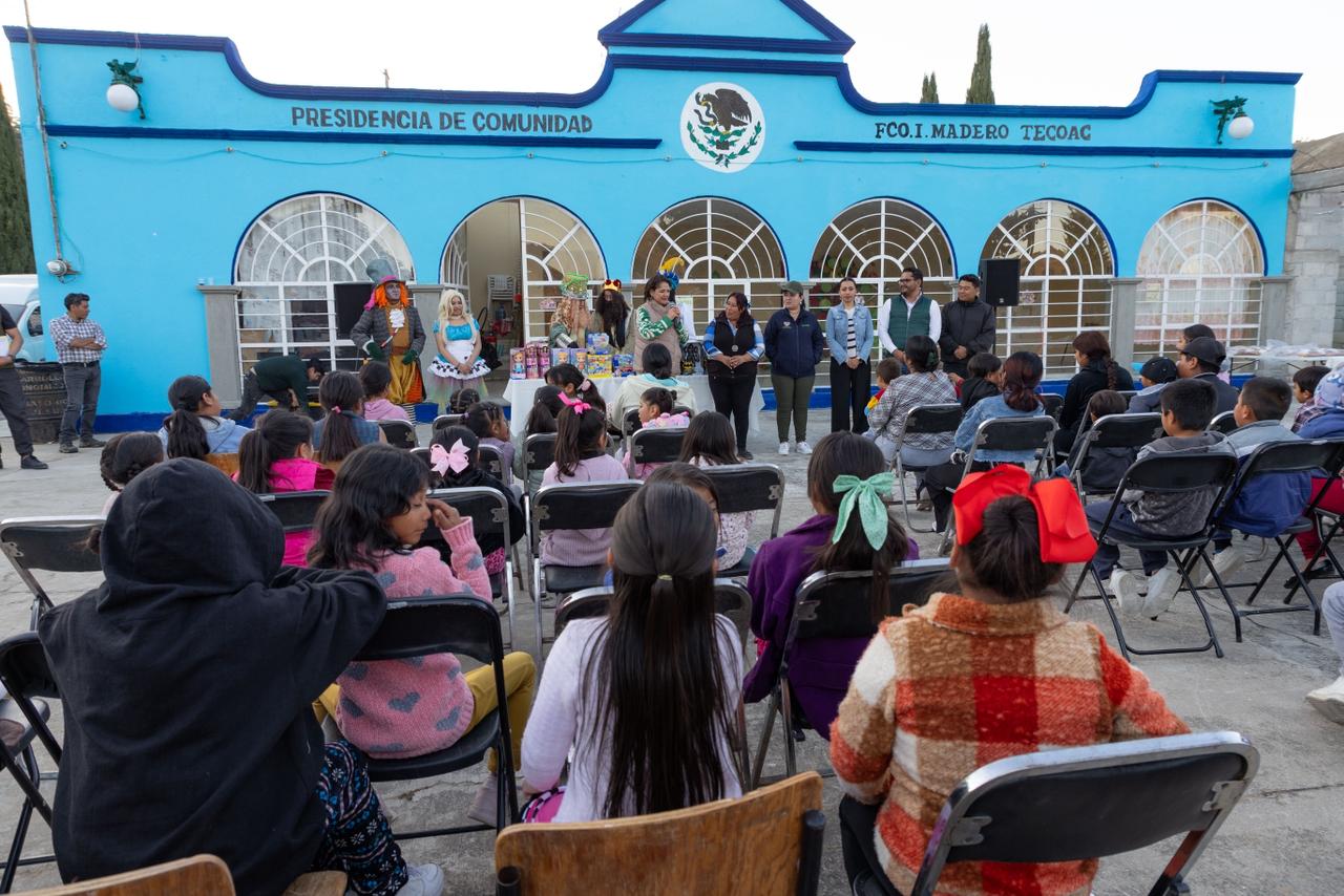 SALVADOR SANTOS ENCABEZA EL SEGUNDO DÍA DE LA CARAVANA DE REYES MAGOS Y REAFIRMA SU TRABAJO POR LA NIÑEZ