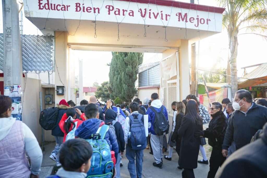 ALCALDE ALFONSO SÁNCHEZ GARCÍA ACTIVA OPERATIVO REGRESO A CLASES SEGURO EN TELESECUNDARIA DE SANTA MARÍA ACUITLAPILCO