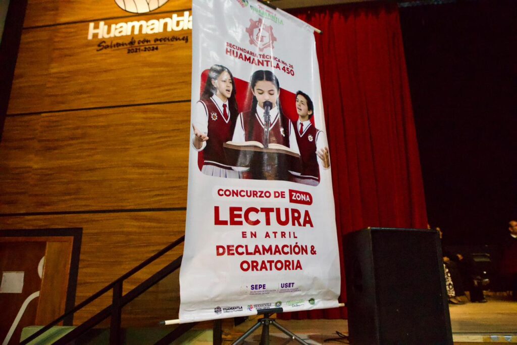 ESTUDIANTES DE ESCUELAS TÉCNICAS DEMUESTRAN SU TALENTO EN CONCURSO DE ORATORIA, DECLAMACIÓN Y LECTURA EN ATRIL