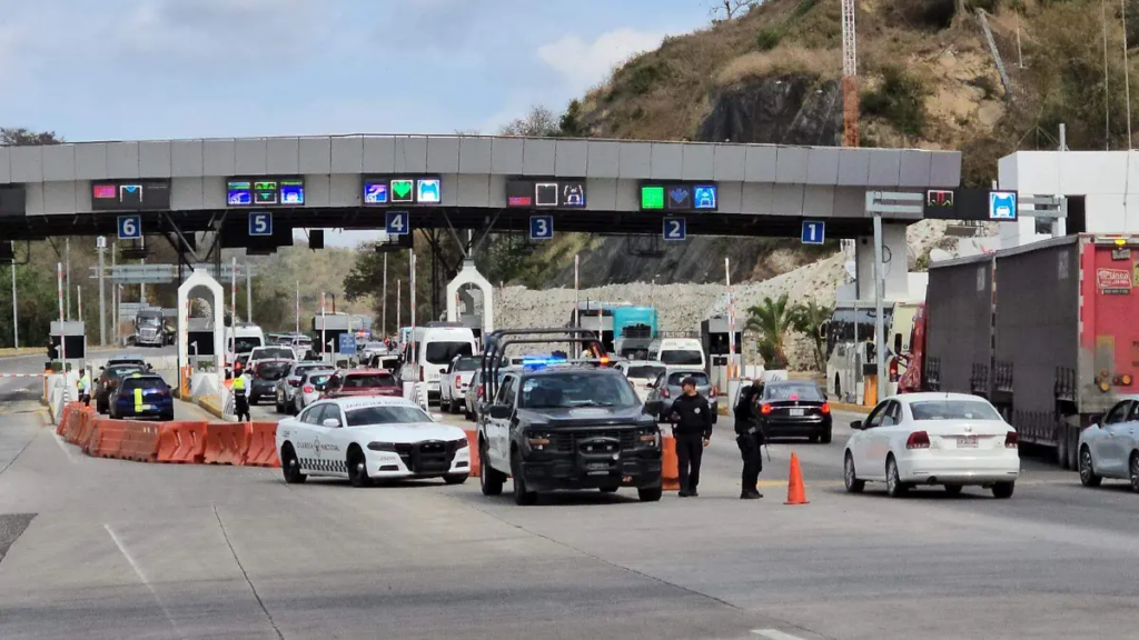 LIBERAN LA AUTOPISTA DEL SOL TRAS SIETE HORAS DE CAOS; COMUNIDADES AMENAZAN CON LEVANTARSE EN ARMAS SI NO SE CUMPLEN ACUERDOS