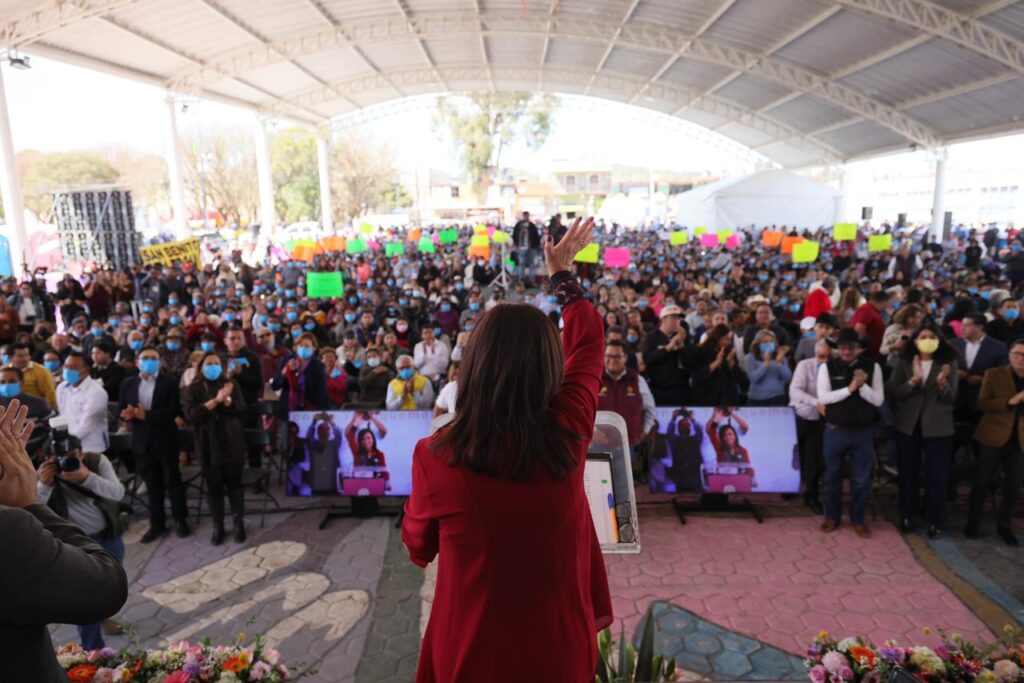 ERÉNDIRA GARAY SALAS, ENCARGADA DEL DESPACHO DE LA OFICIALÍA MAYOR DE GOBIERNO