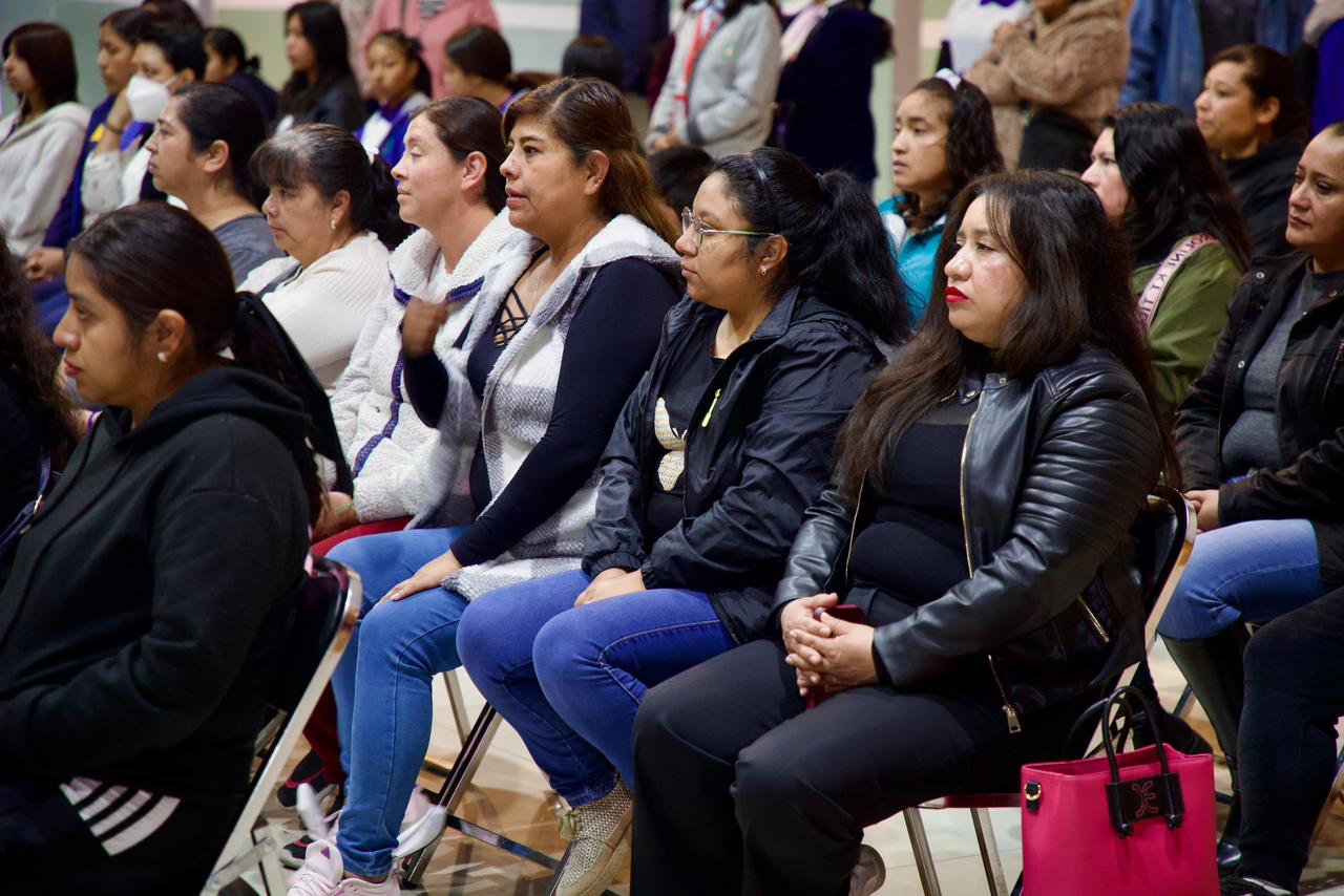 HUAMANTLA FORTALECE LA SALUD EMOCIONAL DE LOS JÓVENES CON JORNADA FORMATIVA EN CANCHA 13