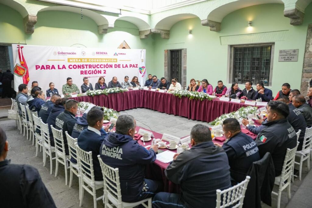 TLAXCALA, PUNTO CLAVE PARA LA SEGURIDAD REGIONAL: ALFONSO SÁNCHEZ GARCÍA ENCABEZA MESA DE PAZ EN EL MUSEO DE LA MEMORIA