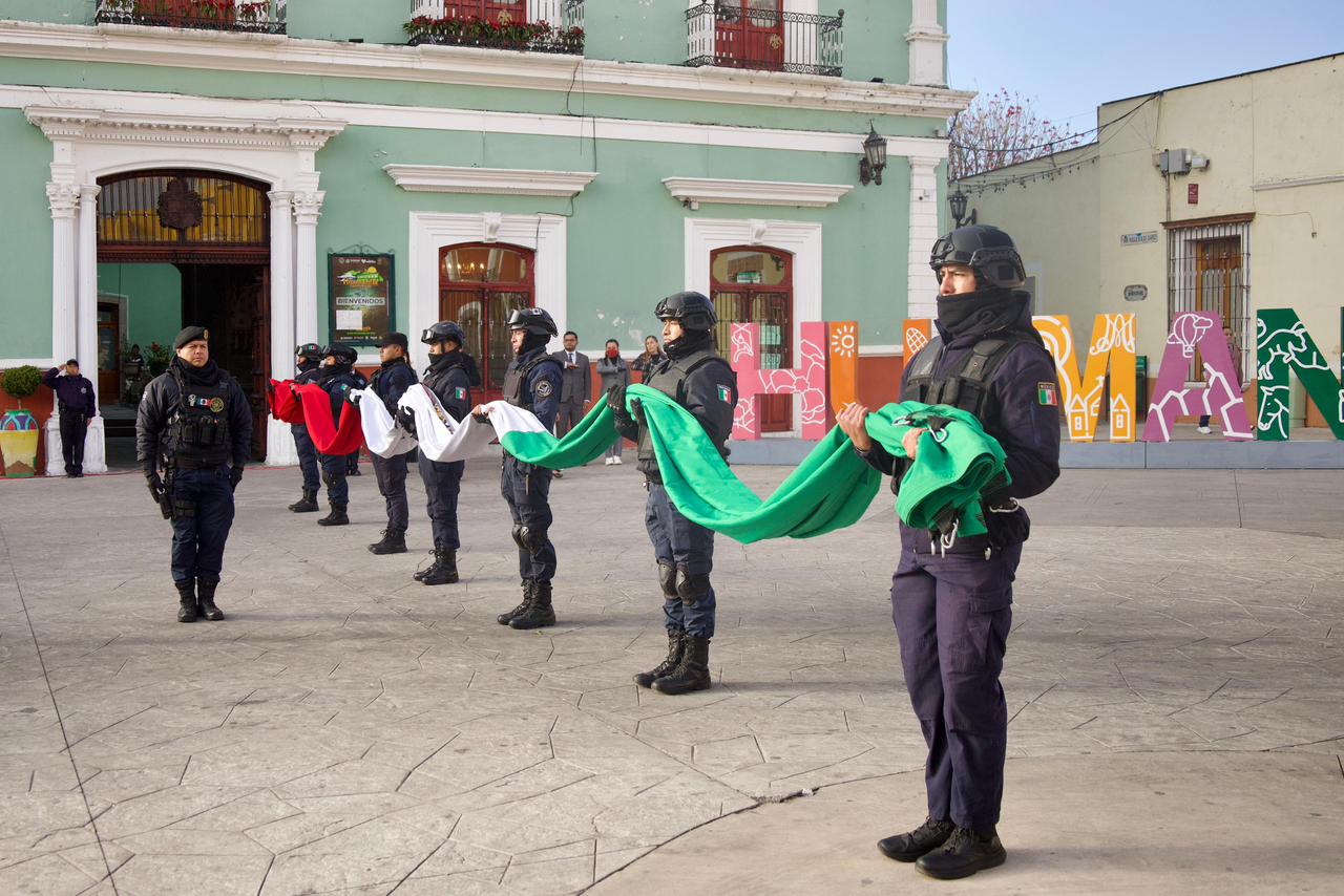GOBIERNO MUNICIPAL DE HUAMANTLA CONMEMORÓ EL DÍA DE LA BANDERA CON CEREMONIA SOLEMNE