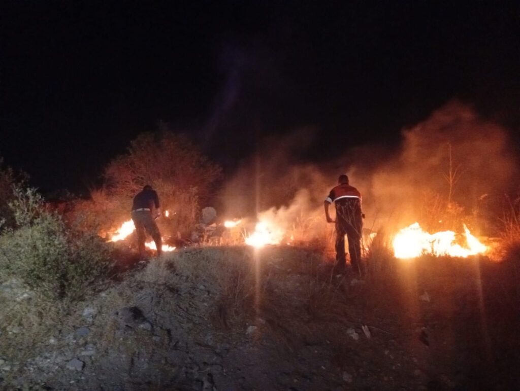 ATIENDE PROTECCIÓN CIVIL DOS INCENDIOS DE PASTIZAL EN HUAMANTLA
