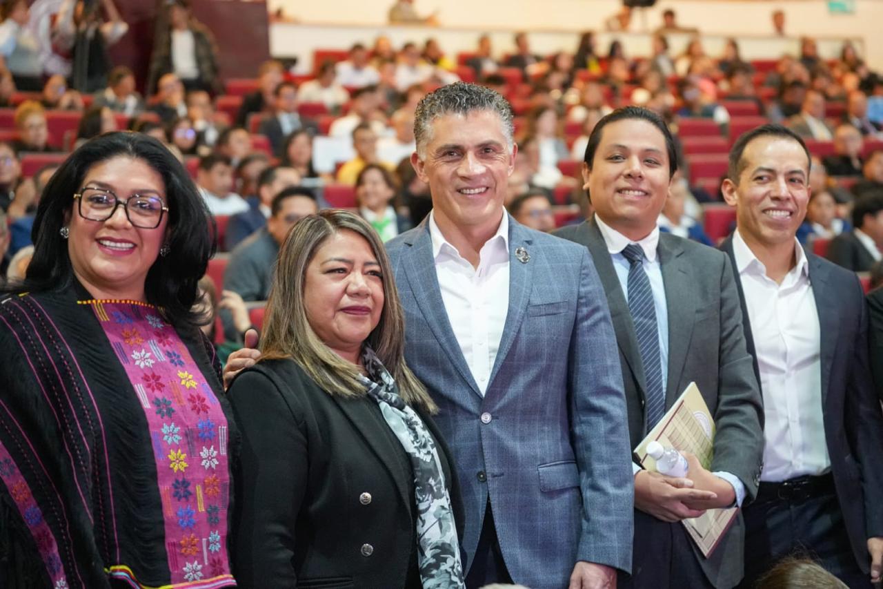 TLAXCALA RECONOCE AVANCES DE LA UATX: ALFONSO SÁNCHEZ GARCÍA ASISTE AL 4º INFORME DEL RECTOR SERAFÍN ORTIZ