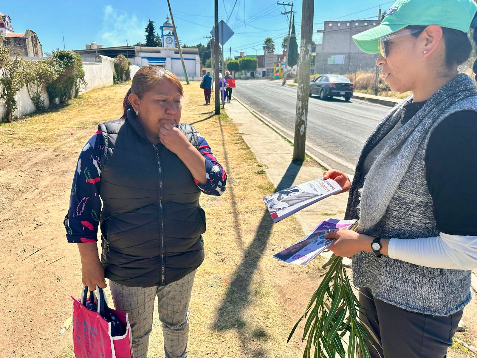 SECRETARÍA DE LAS MUJERES ACERCA SERVICIOS INTEGRALES A TLAXCALTECAS DE LA CAPITAL CON “BRIGADA CONTRA LA VIOLENCIA”