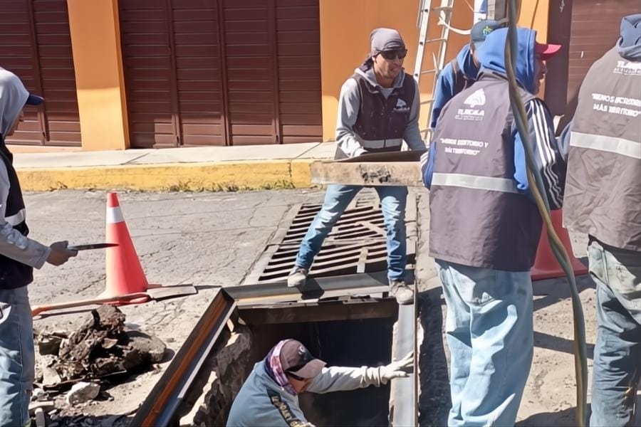 OCOTLÁN ESTRENA REJILLA NUEVA: EL GOBIERNO CAPITALINO ATIENDE DE INMEDIATO A LA CIUDADANÍA