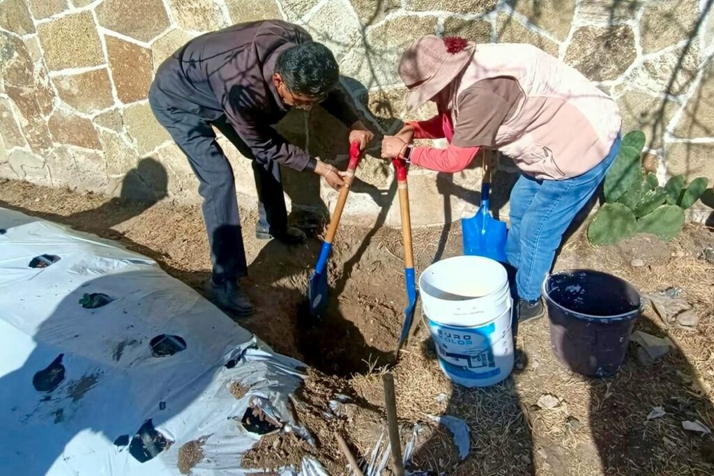 GOBIERNO MUNICIPAL DE TLAXCALA FOMENTA EL CUIDADO AMBIENTAL CON CLASE DE COMPOSTA DE HOYO