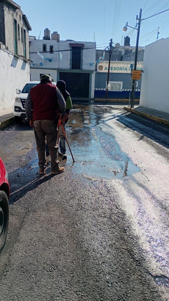 CAPAMH REALIZA TRABAJOS DE MANTENIMIENTO Y ATENCIÓN EN REDES DE AGUA Y DRENAJE EN DISTINTOS PUNTOS DE HUAMANTLA