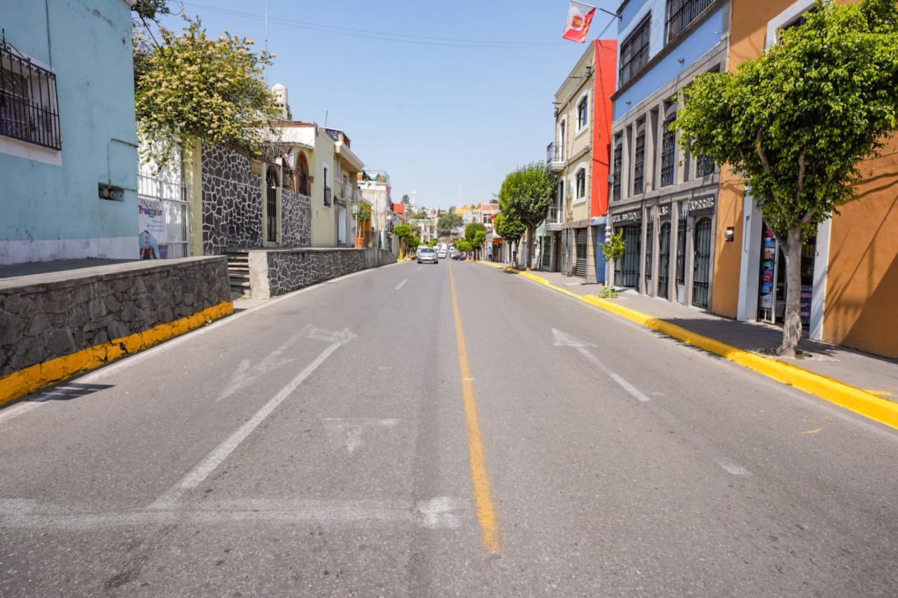 MEJORA AYUNTAMIENTO DE TLAXCALA LA IMAGEN URBANA DE LA CAPITAL CON TRABAJOS DE SEÑALIZACIÓN EN CALLES DEL CENTRO