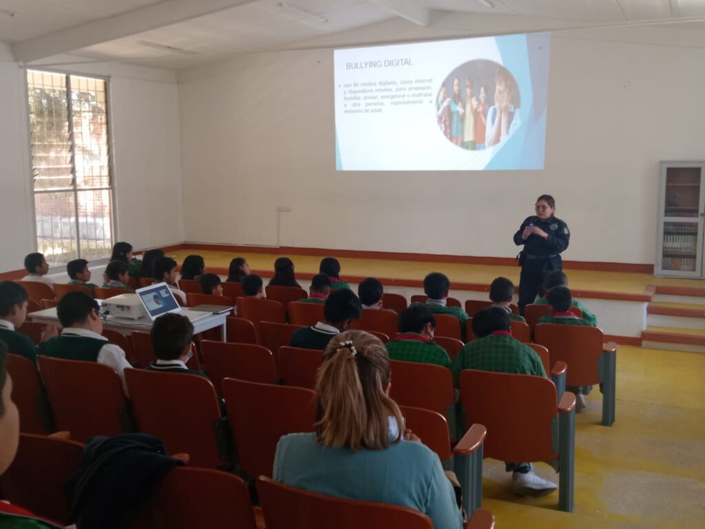 REFUERZA HUAMANTLA LA PREVENCIÓN DEL DELITO CON ACCIONES EN ESCUELAS DEL MUNICIPIO